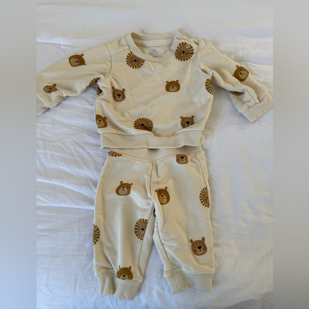 CLOUD ISLAND Cream and Brown Animal Print Pajama Set